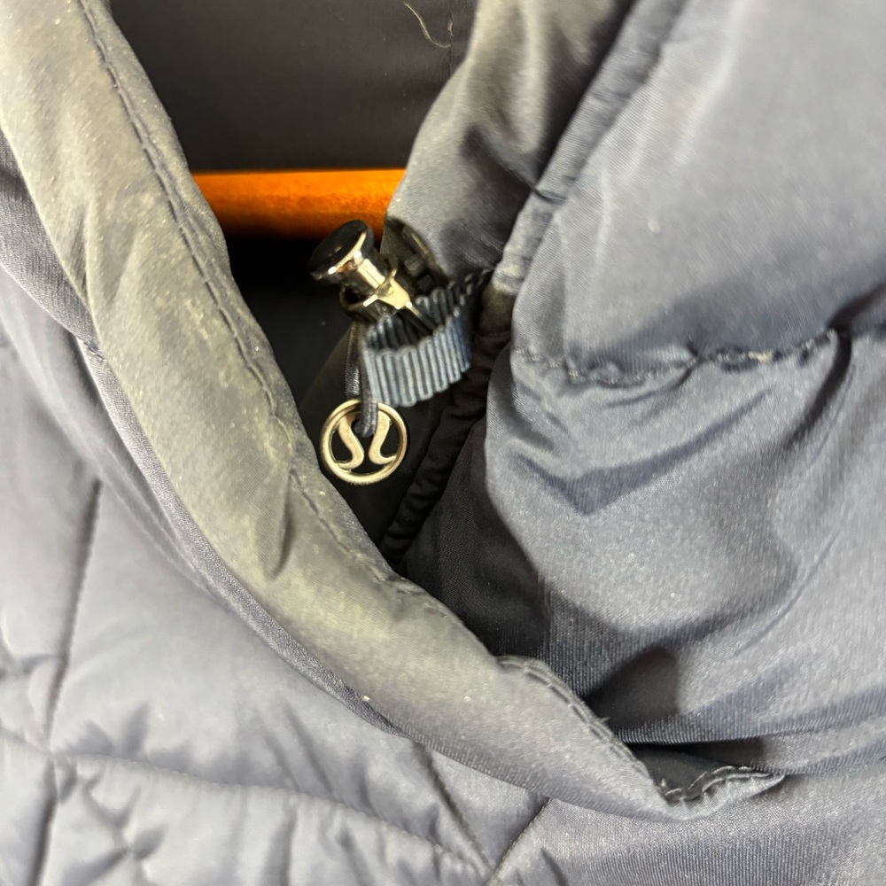 Lululemon Fluffed Up Pullover Jacket Navy Blue Goose Fill Down Coat Womens 4 - Picture 7 of 8